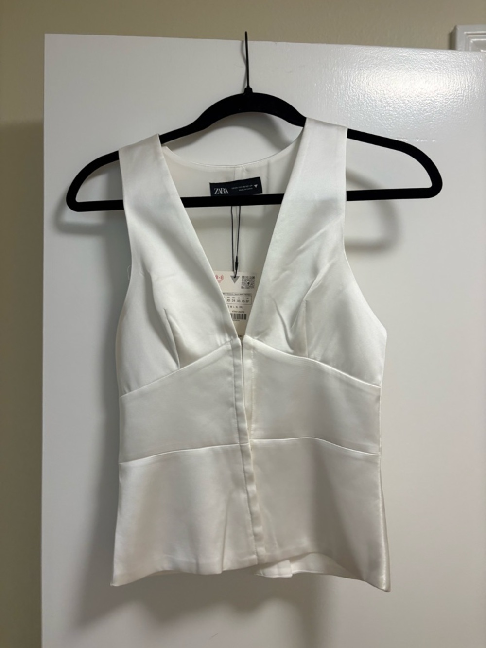 Zara White Satin V-Neck Sleeveless Top